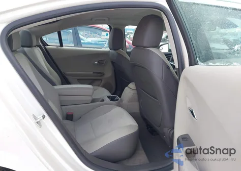 2014 Chevrolet Volt z USA, uszkodzony, nr VIN 1G1RD6E4XEU139135